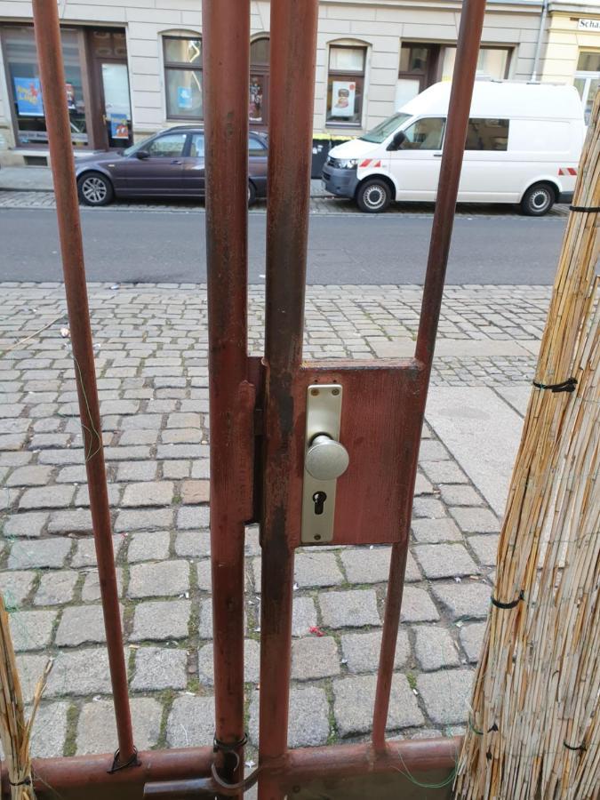 Ferienwohnung Oder Studio Dresden-Neustadt Inkl Parkplatz Mit Balkon Oder Terrasse Kültér fotó