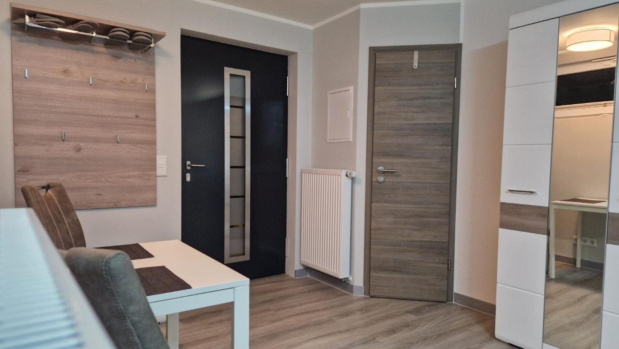 Ferienwohnung Oder Studio Dresden-Neustadt Inkl Parkplatz Mit Balkon Oder Terrasse Szoba fotó